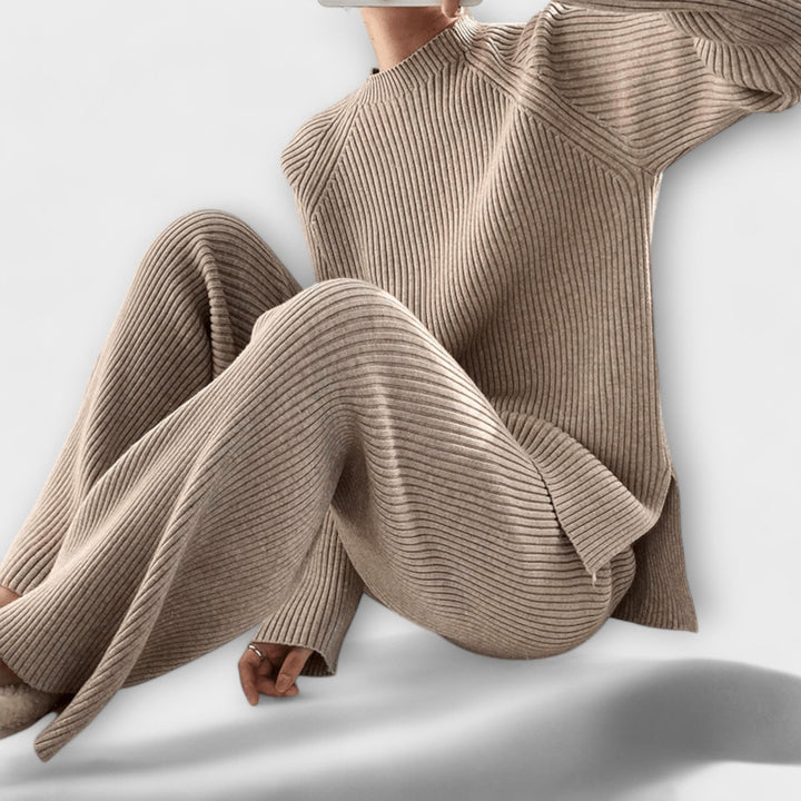 Albertina – 2-piece Cosy set in ribbed knit