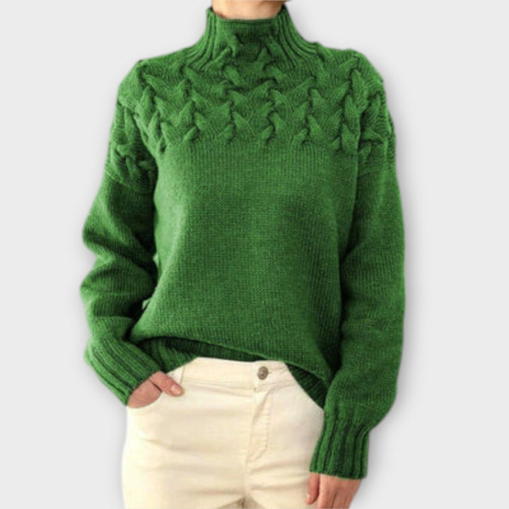Eva - Insulating Jumper with Cable Knit Detail