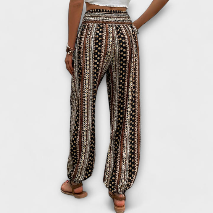 Scarlett – Trousers with Ethnic Print