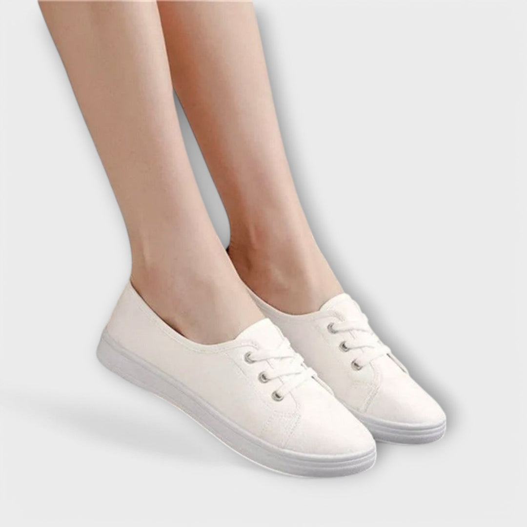 Leora - Classic Women's Lace-Up Sneakers