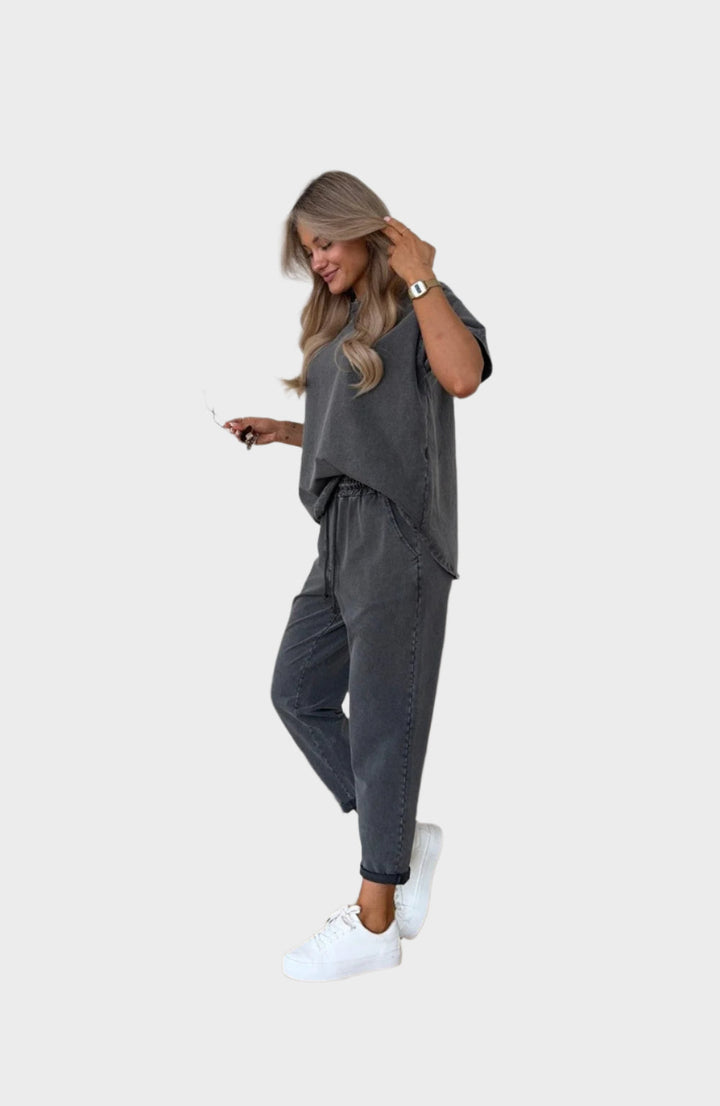 Casual T-shirt and Jogger Pants Set