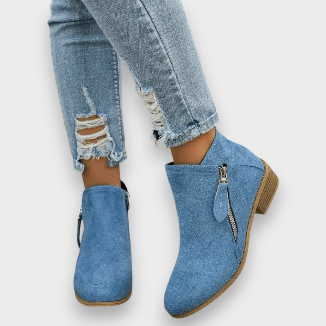 Micaela | Vintage Boots in Classic Style