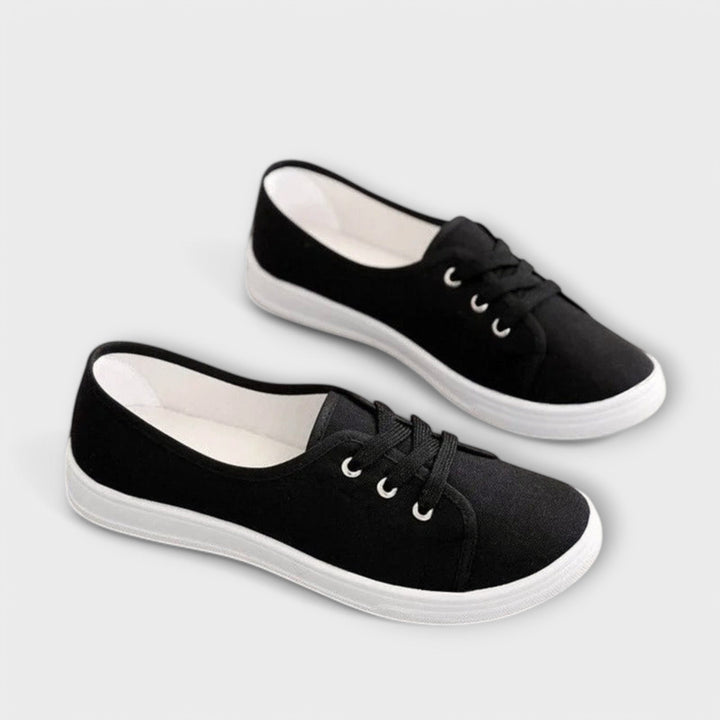 Leora - Classic Women's Lace-Up Sneakers