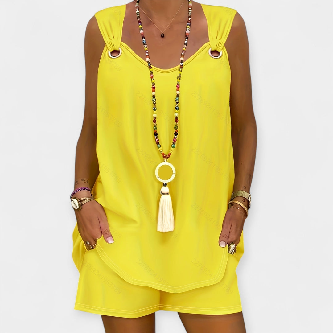 Laura - Sleeveless Top and Shorts Set