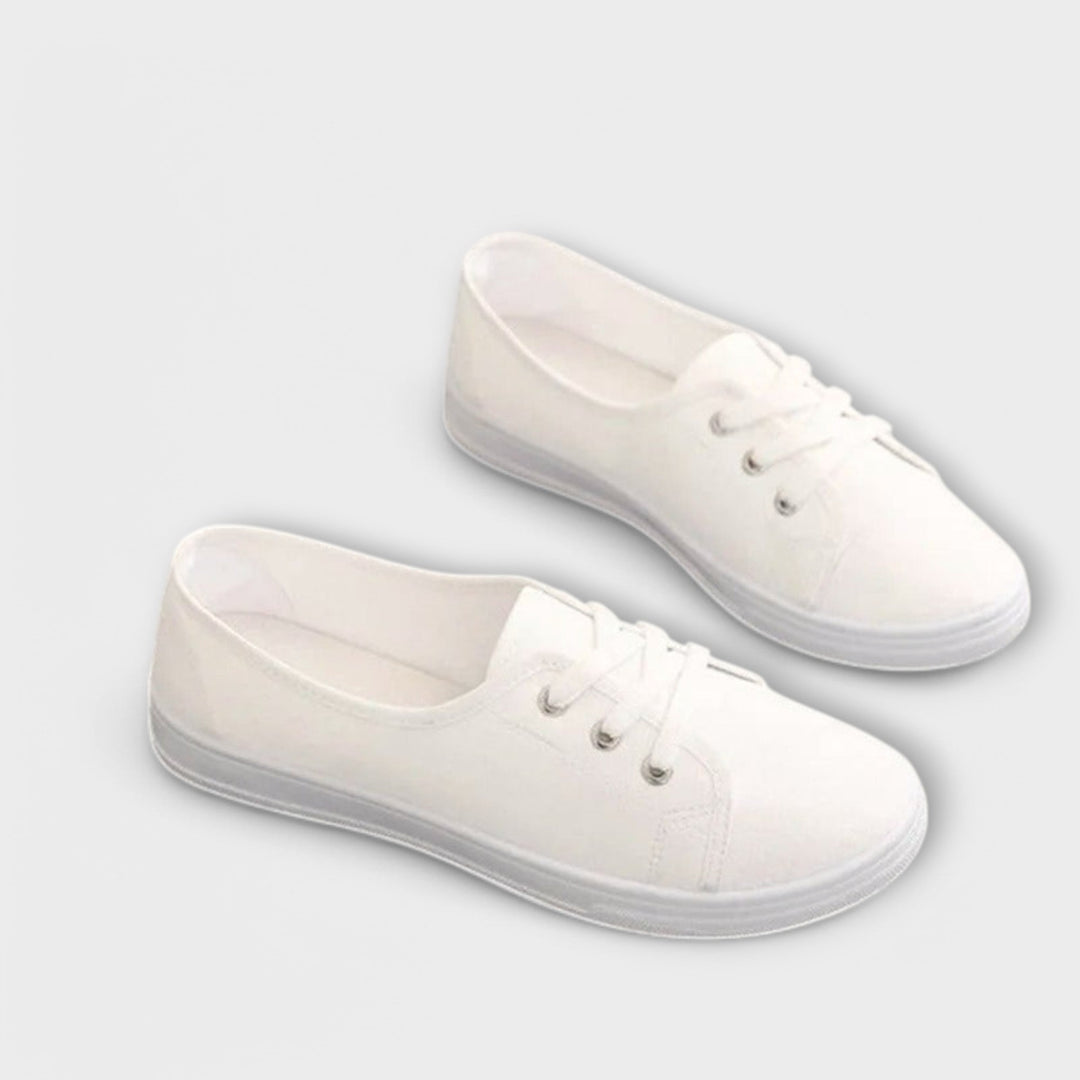 Leora - Classic Women's Lace-Up Sneakers