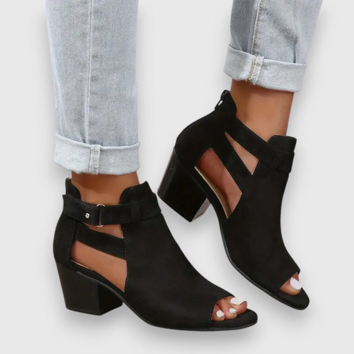 Nadine – Sandal with Thick Heels
