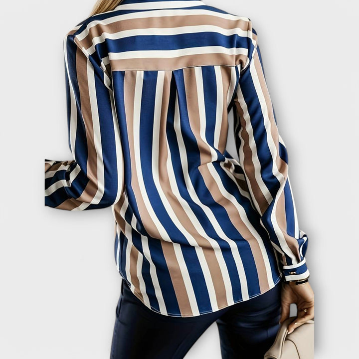 Emily – Casual and Relaxed: The Striped Blouse