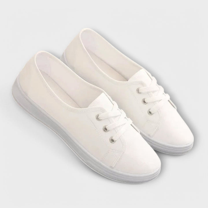 Leora - Classic Women's Lace-Up Sneakers