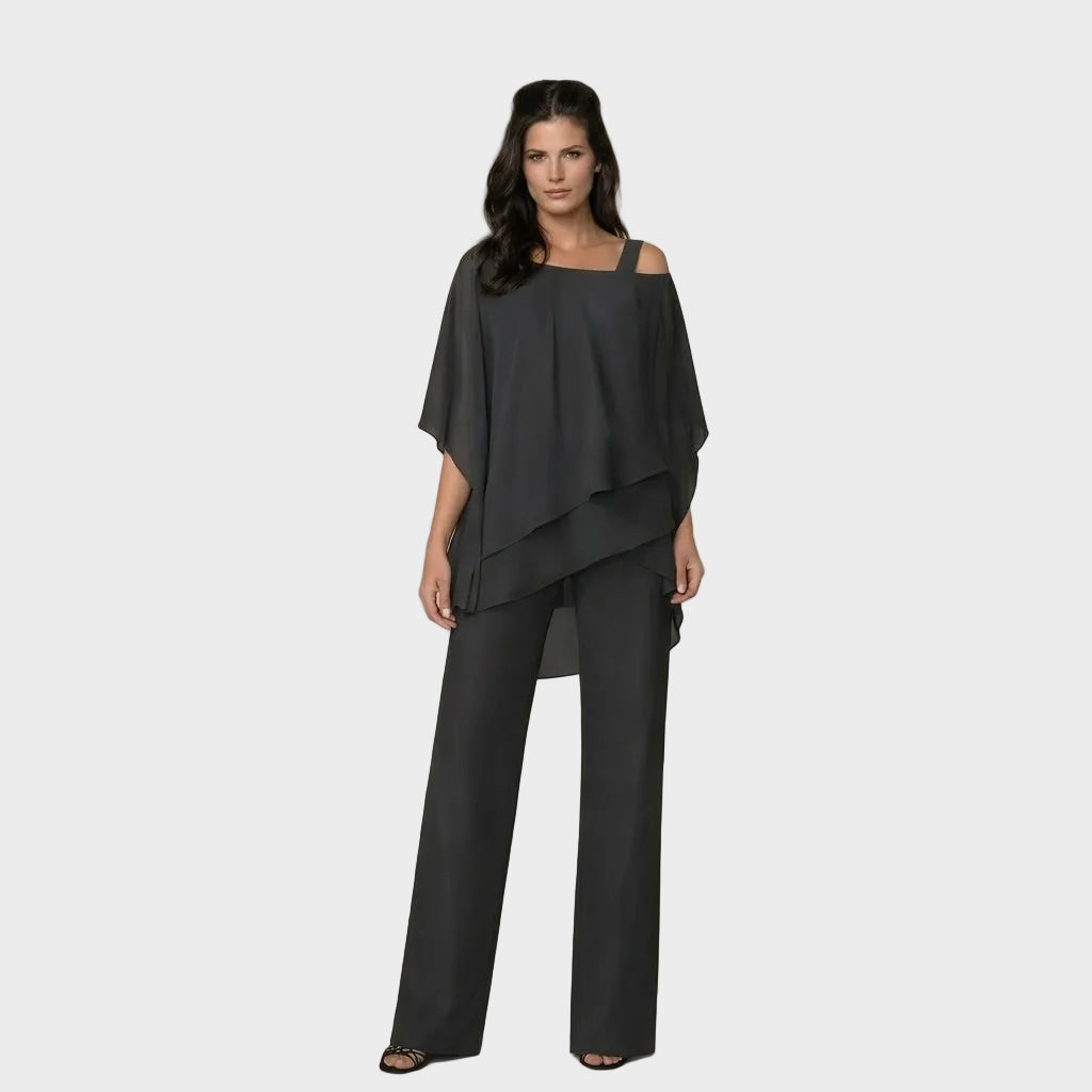 Clara - Elegant Layered Set