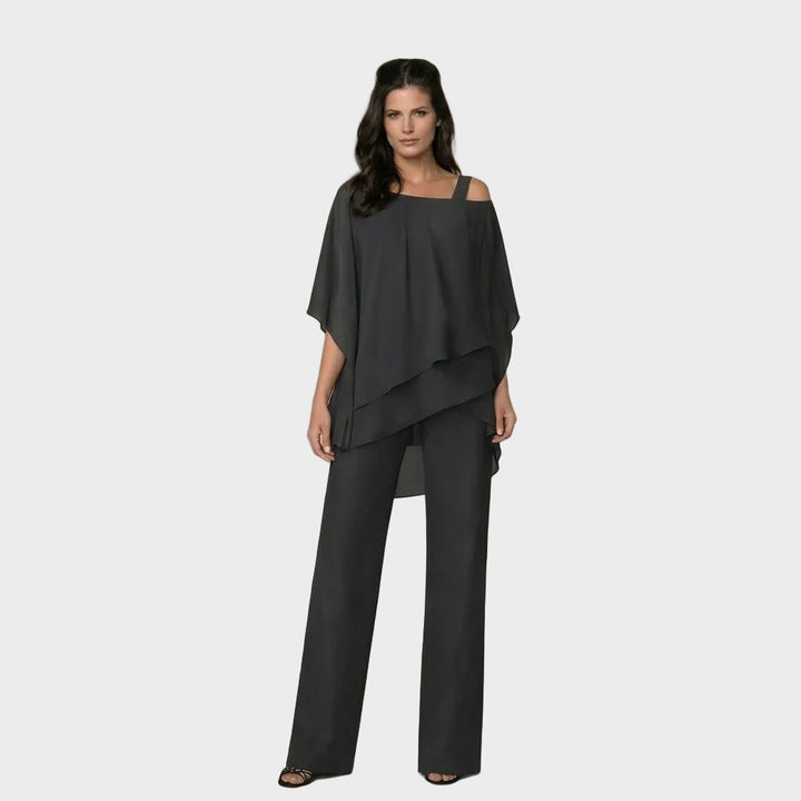 Clara - Elegant Layered Set
