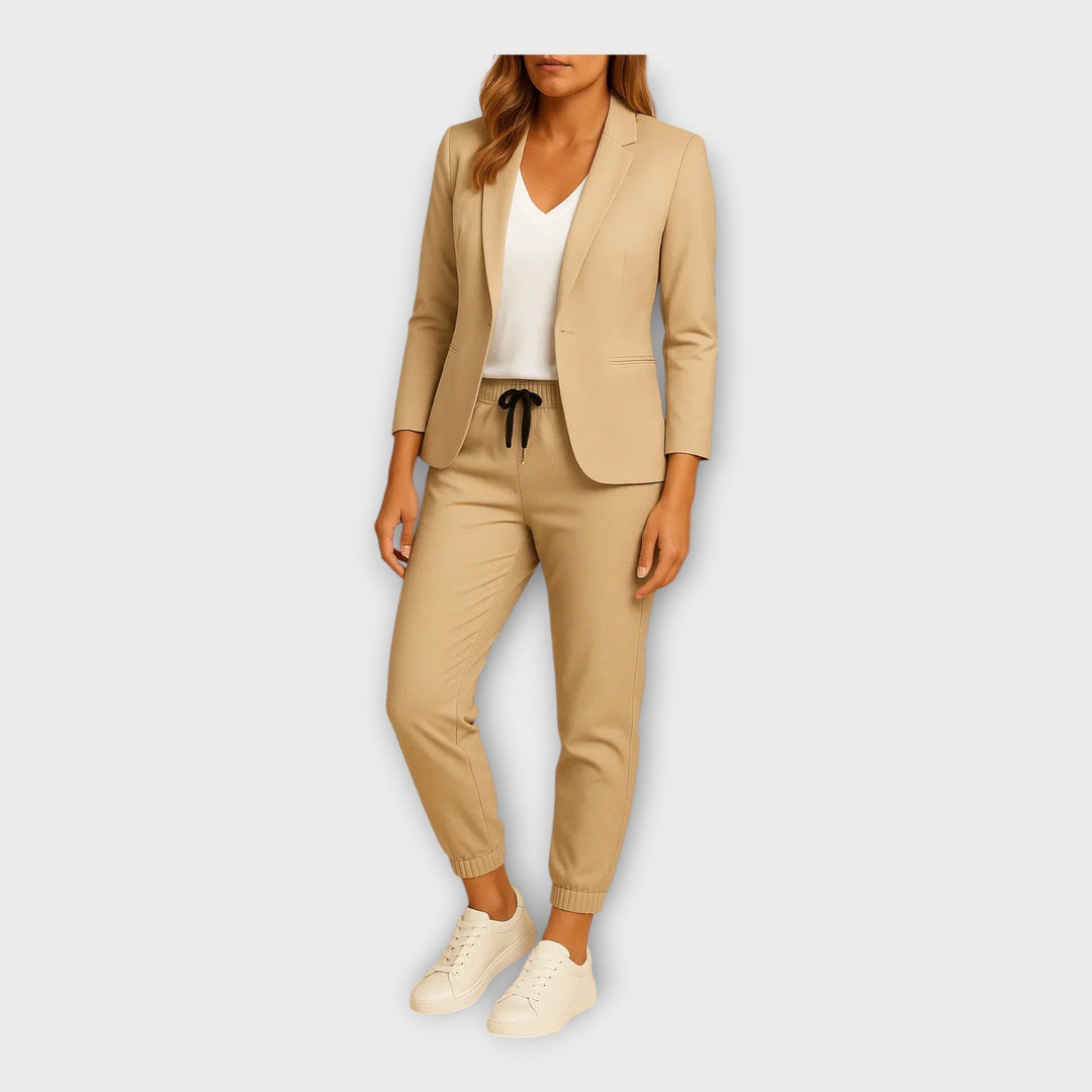 Nikol - Women's Suit with Blazer and Jogger Trousers