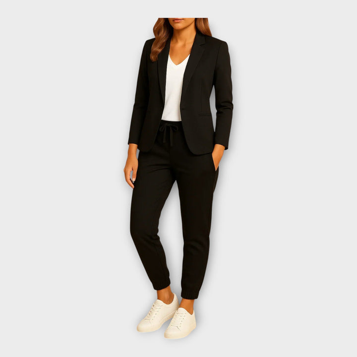 Nikol - Women's Suit with Blazer and Jogger Trousers