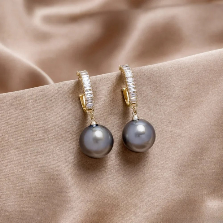Elegant Earrings with Pearl and Zirconia
