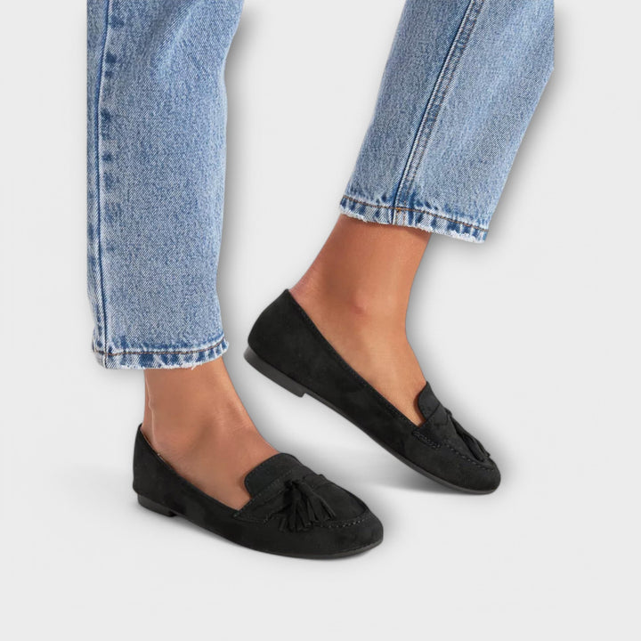 Sarbina – Black Moccasin