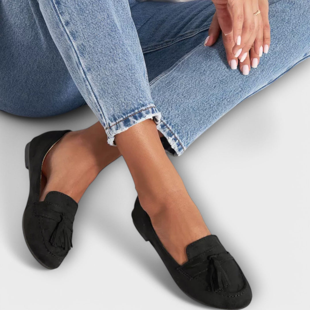 Sarbina – Black Moccasin