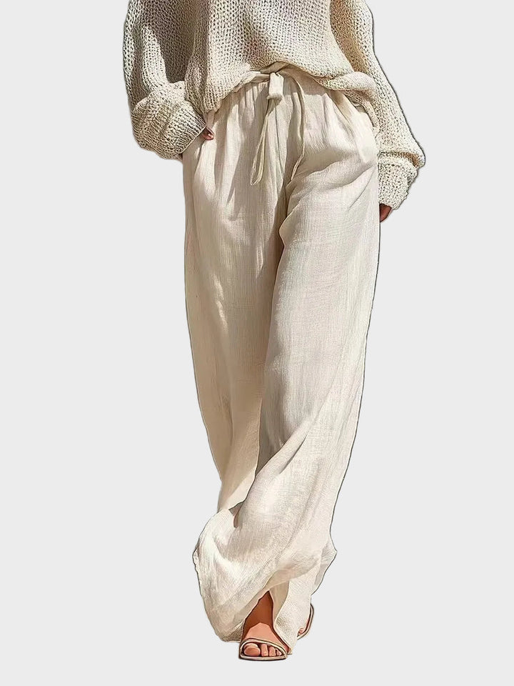 Sara - Modern Knit and Linen Set