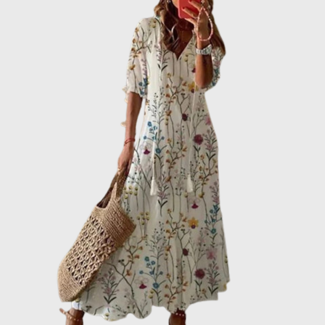 Béatrice | Boho Vintage Dress with V-Neck and Button Pattern