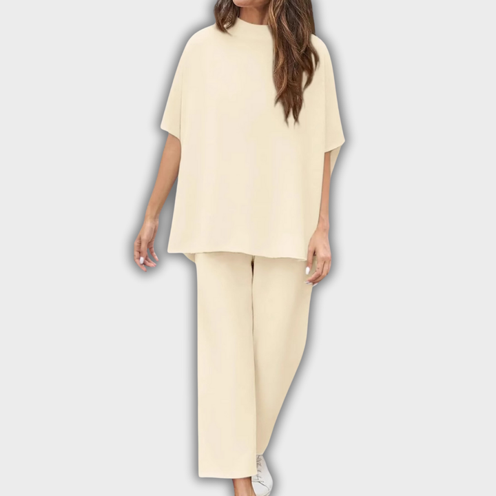 AELLA – Comfortable Set with Loose Fit & Batwing Sleeves