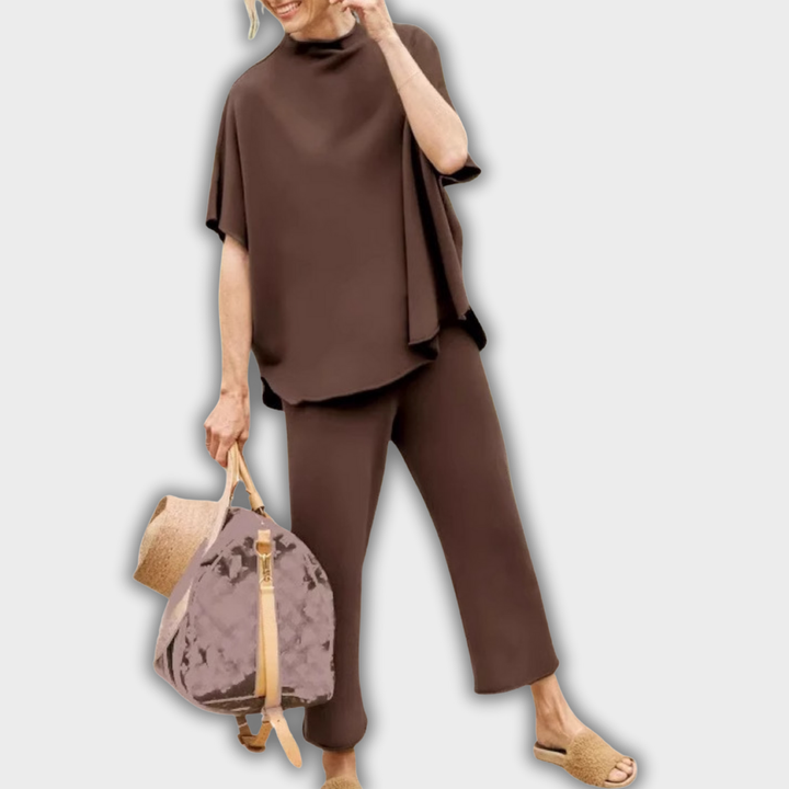 AELLA – Comfortable Set with Loose Fit & Batwing Sleeves