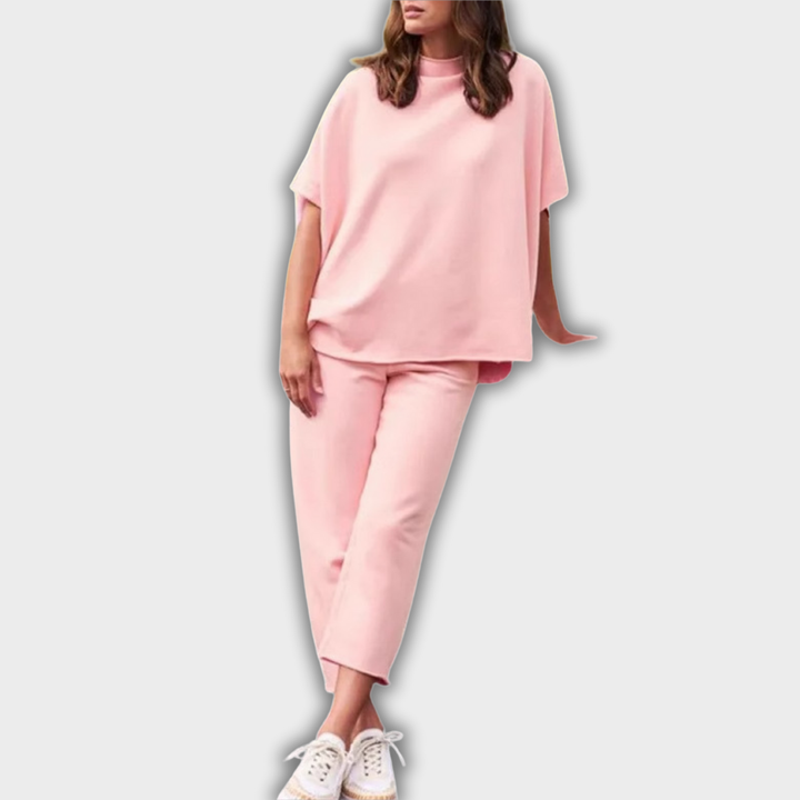 AELLA – Comfortable Set with Loose Fit & Batwing Sleeves