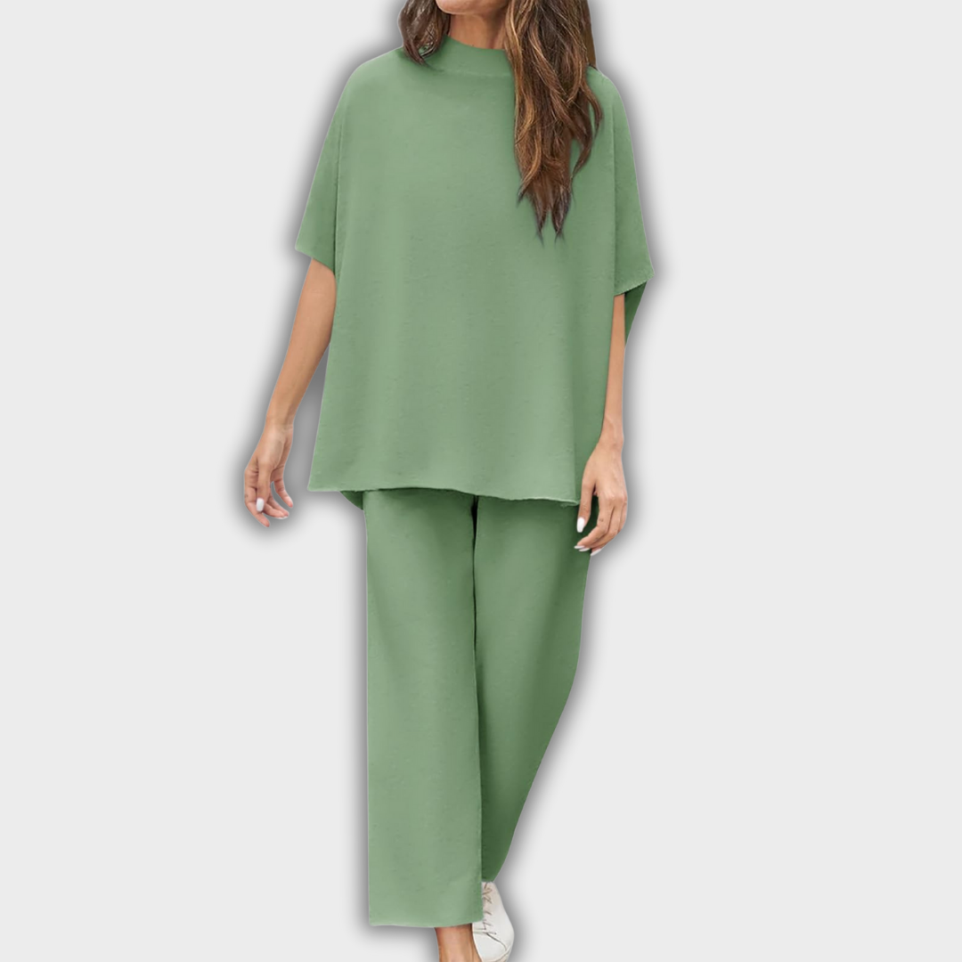 AELLA – Comfortable Set with Loose Fit & Batwing Sleeves