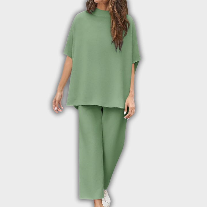 AELLA – Comfortable Set with Loose Fit & Batwing Sleeves