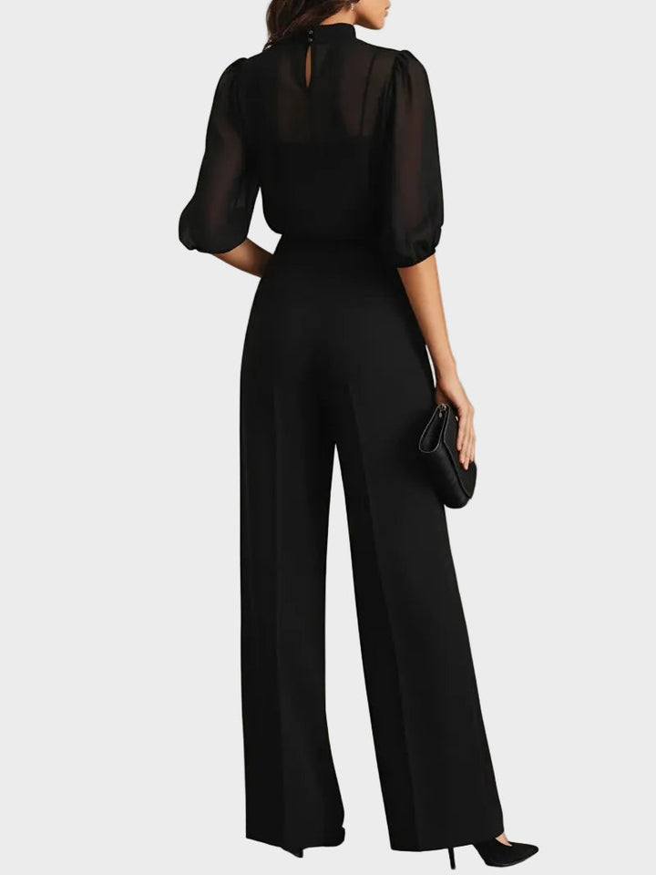 Clarisa – outfit with wide trousers