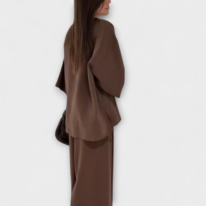 Jacqueline - Casual V-Neck Top and Trousers Duo