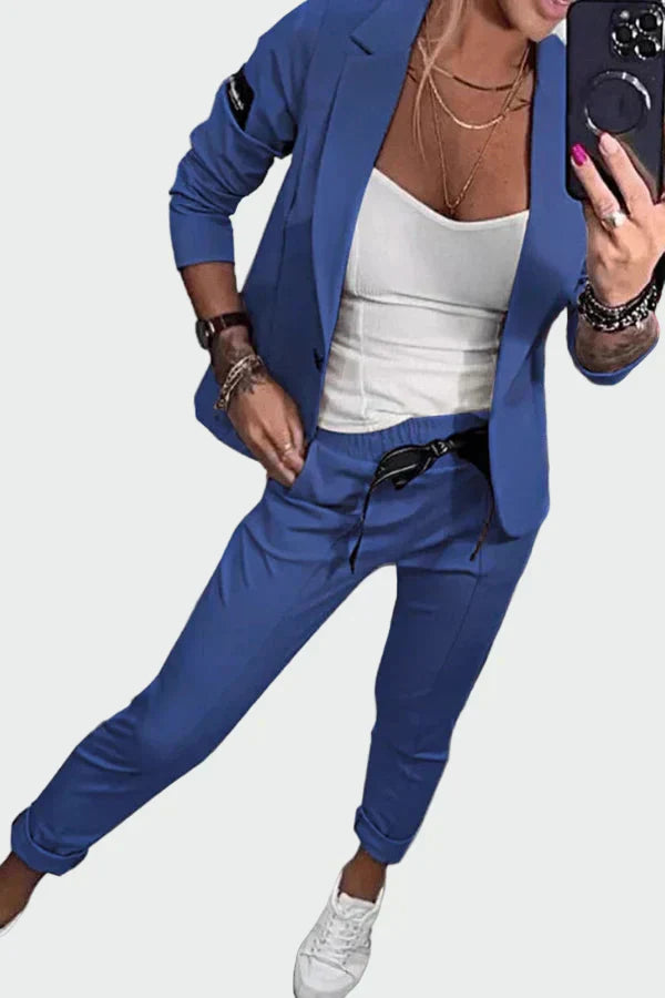 Ella - Women's Loose-Fitting Trouser and Blazer Set