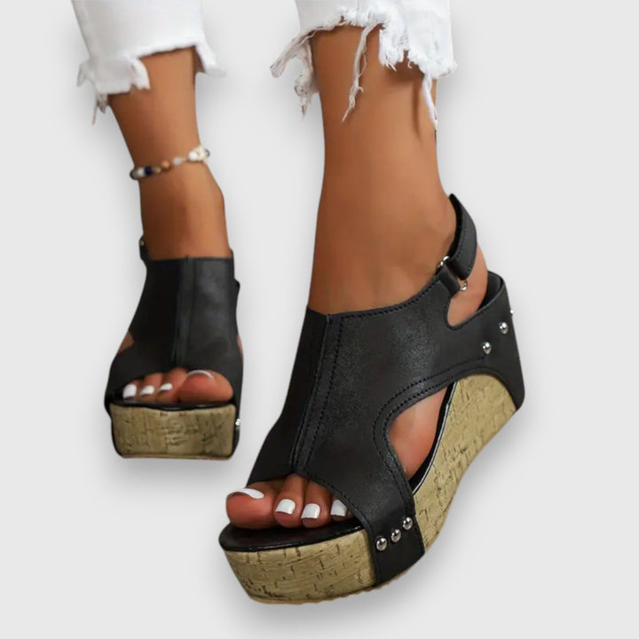 Mia – Vintage Platform Sandal