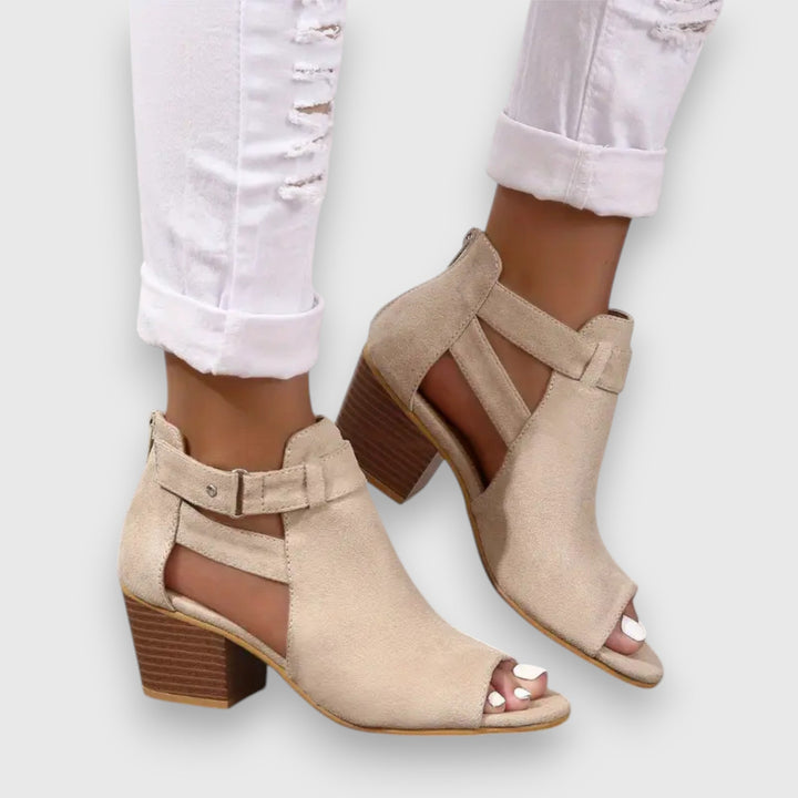 Nadine – Sandal with Thick Heels