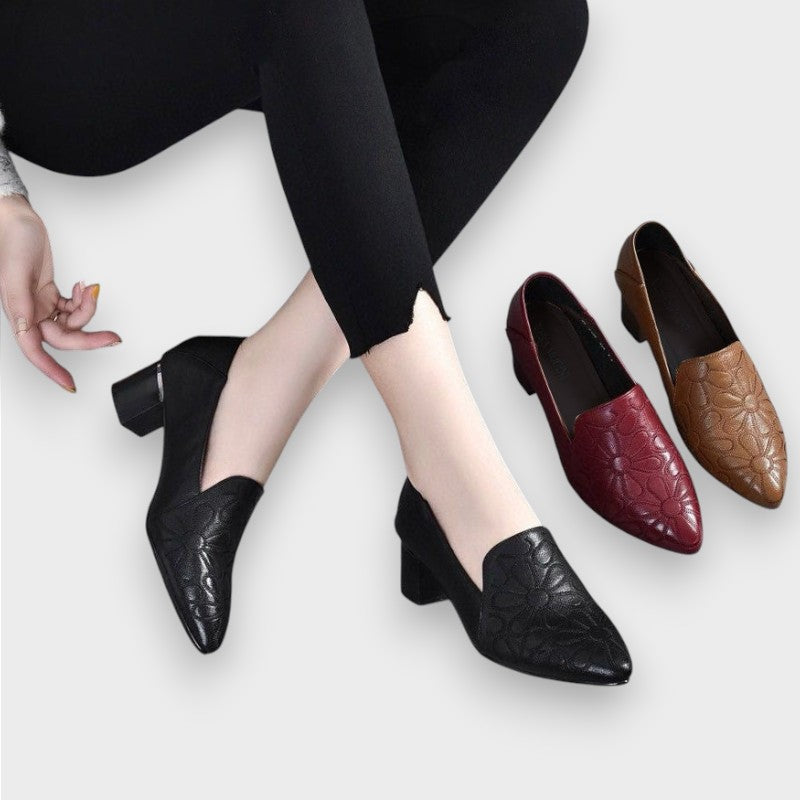 Nala | Soft Pumps made from Vegan Leather with Embroidery