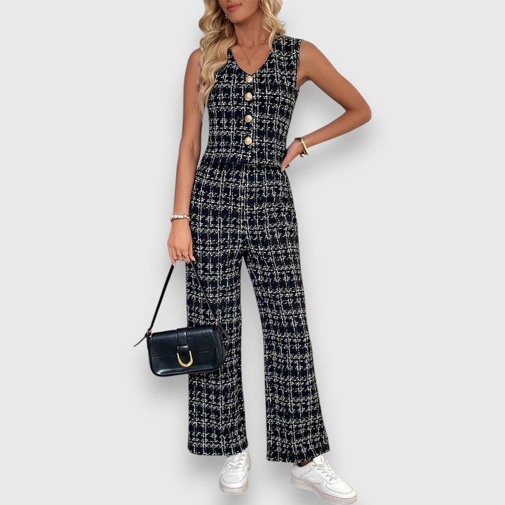 Jasmína - Two-Piece Set with V-Neck and Matching Trousers