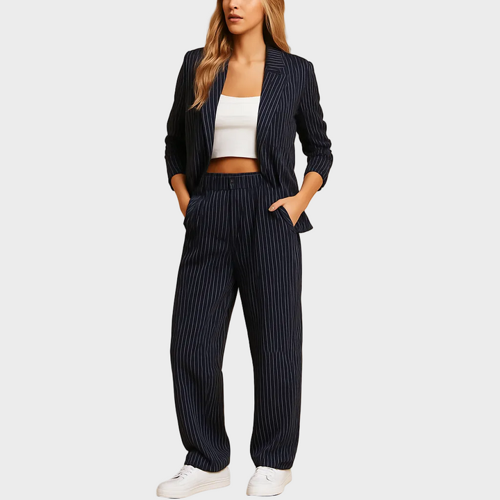 Annelies - Elegant blazer and trousers set for women