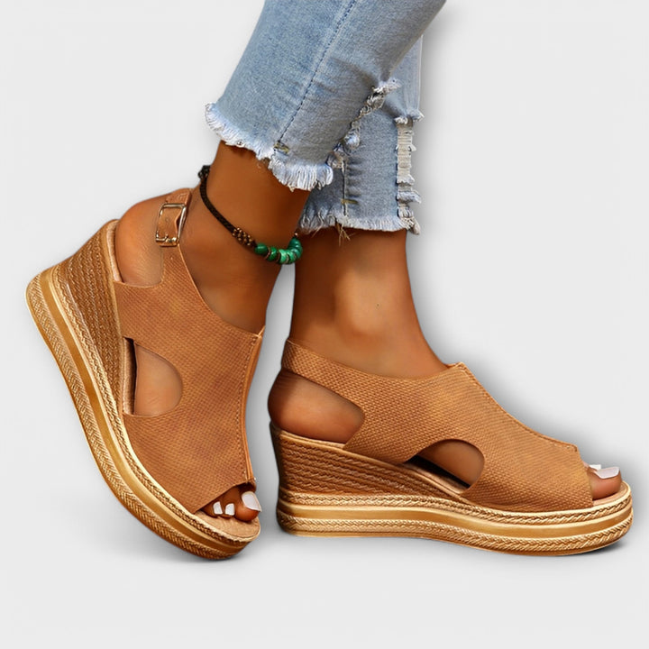 Rosalie – Innovative Orthopaedic Sandal