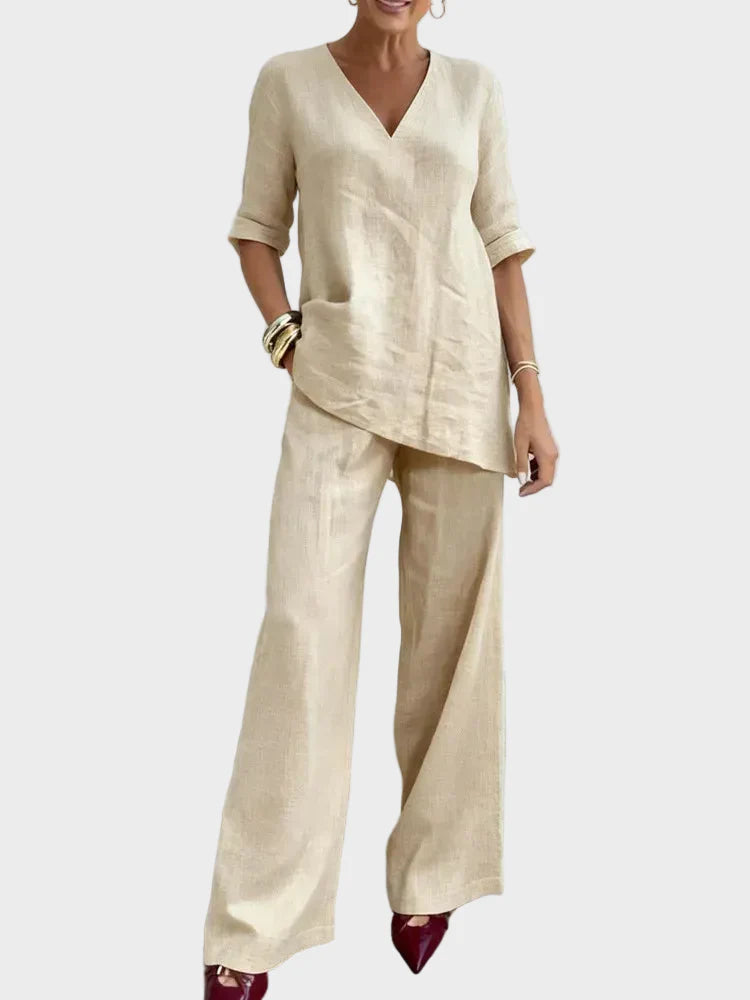 Susana - Two-Piece Set with Half-Sleeve Top and Straight Trousers