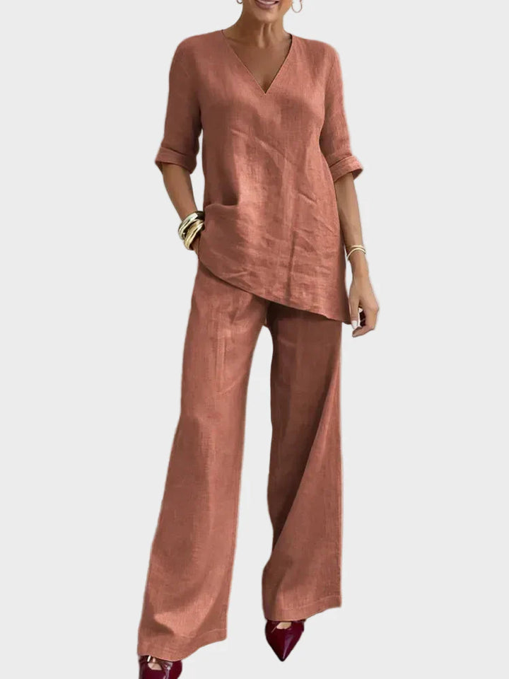 Susana - Two-Piece Set with Half-Sleeve Top and Straight Trousers