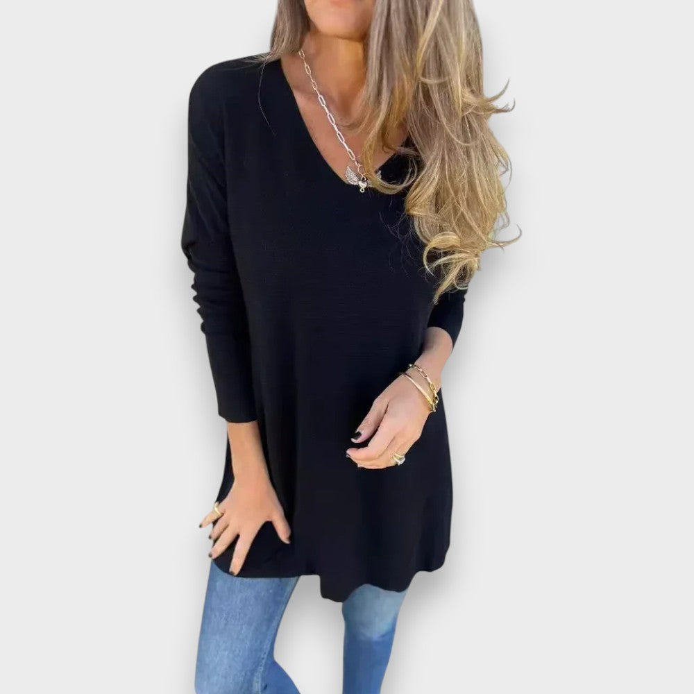 Anais | Relaxed Knit Tunic with V-Neck
