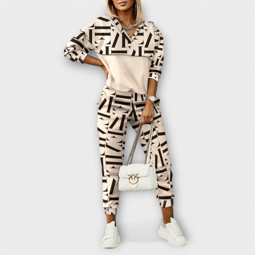 Premium Tracksuit – luxurious and super comfortable for lounging at home